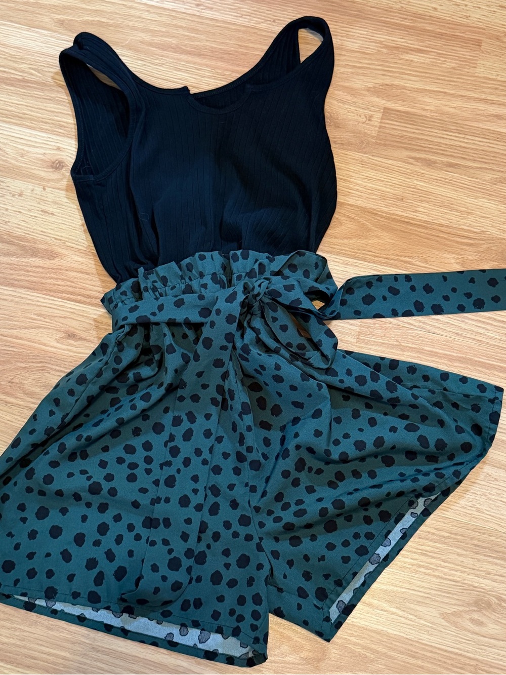 High-Waist Paperbag Tie Green Leopard Print Shorts - Picture 2 of 7